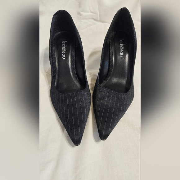 Le Chateau pinstripe 3 1/2" stiletto pump Size 7 - Picture 5 of 9